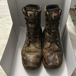 Herman Survivors Hunting Thinsulate Men’s Boots

Size 10 1/2” W